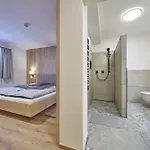 Almglueck By We Rent, Jokercard Included 木屋